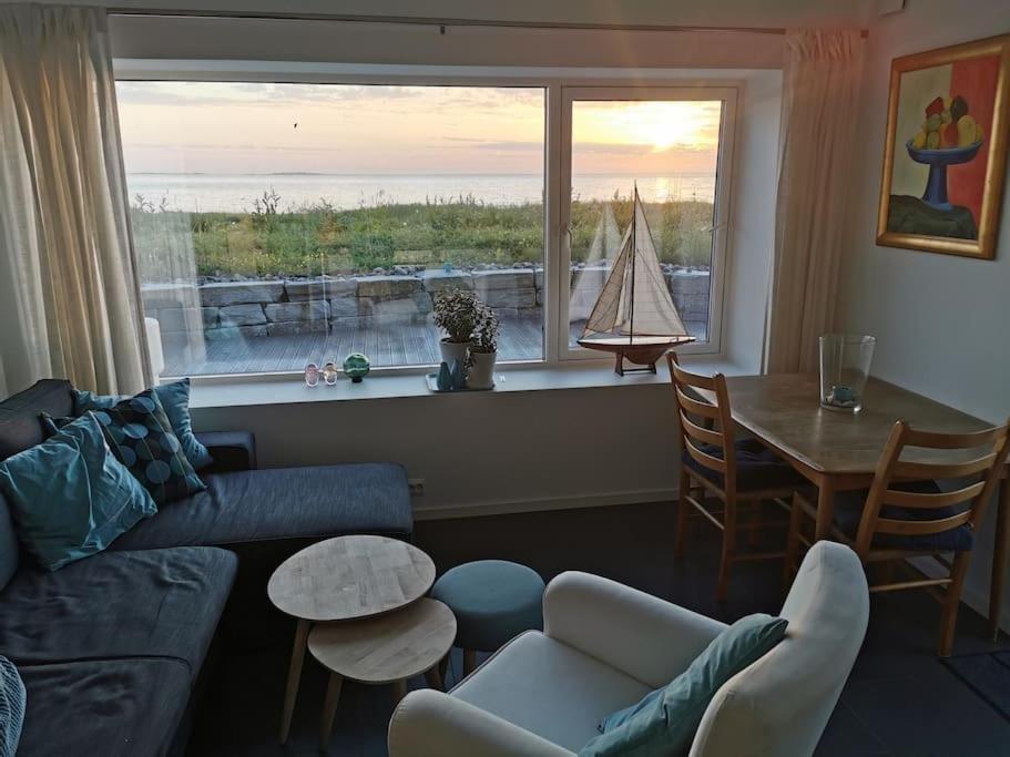 Beach Front Appartments In Design Eco-Villa Ульстейнвик Экстерьер фото