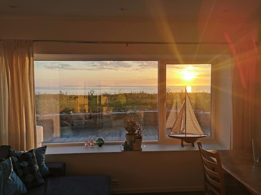 Beach Front Appartments In Design Eco-Villa Ульстейнвик Экстерьер фото